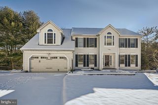 8 SAPPHIRE HILL CT, Baltimore, MD 21209