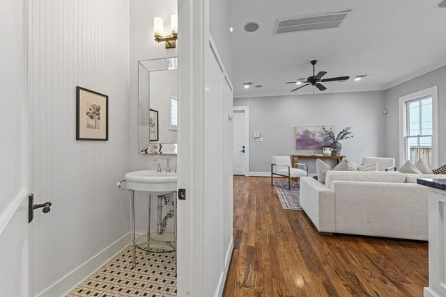 509 E 26th Street, Houston, TX 77008