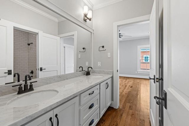 509 E 26th Street, Houston, TX 77008