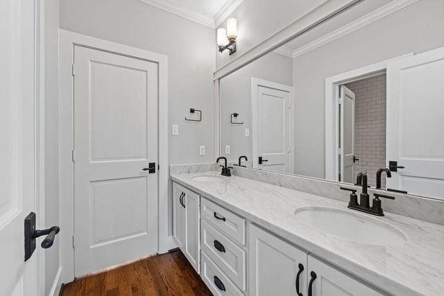 509 E 26th Street, Houston, TX 77008