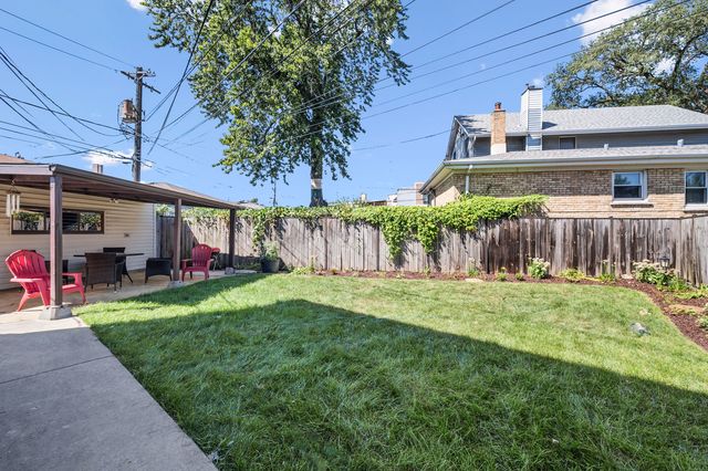 4912 W Berteau Avenue, Chicago, IL 60641