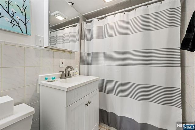 364 Broad Street, Carlstadt, NJ 07072