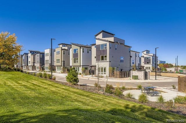 10922 E Hinsdale Circle, Centennial, CO 80112
