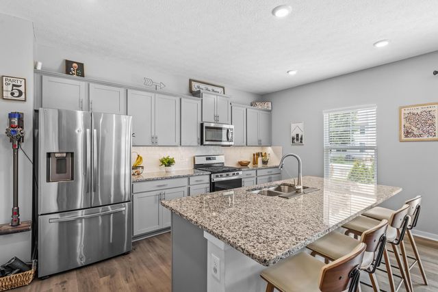 284 Shady Hollow Drive, Commercial Point, OH 43116