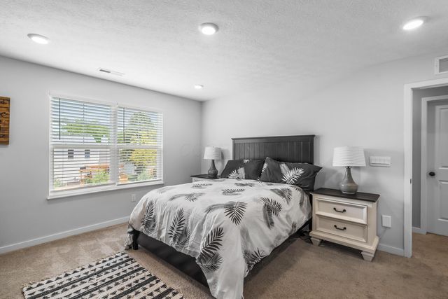 284 Shady Hollow Drive, Commercial Point, OH 43116
