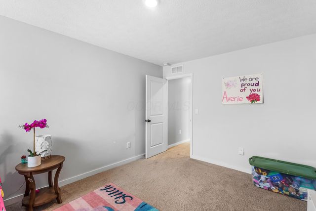 284 Shady Hollow Drive, Commercial Point, OH 43116