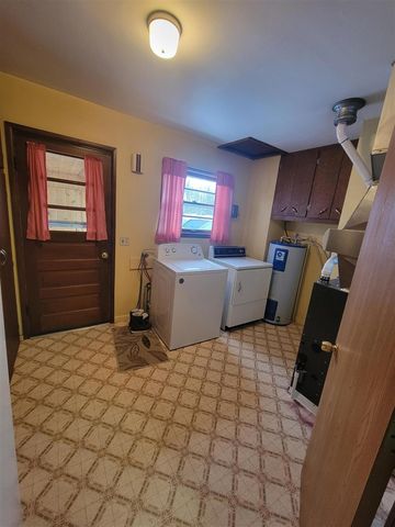 2288 W Giles Road, Muskegon, MI 49445