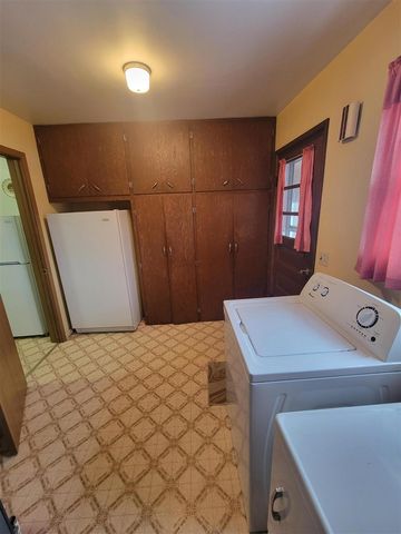 2288 W Giles Road, Muskegon, MI 49445