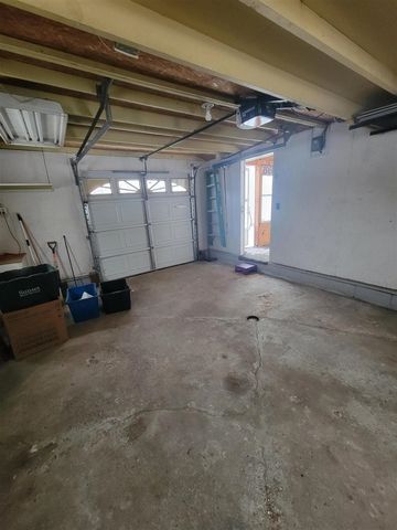 2288 W Giles Road, Muskegon, MI 49445