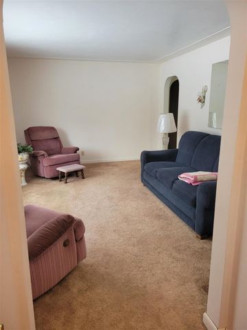 2288 W Giles Road, Muskegon, MI 49445