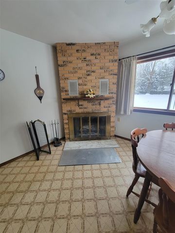 2288 W Giles Road, Muskegon, MI 49445