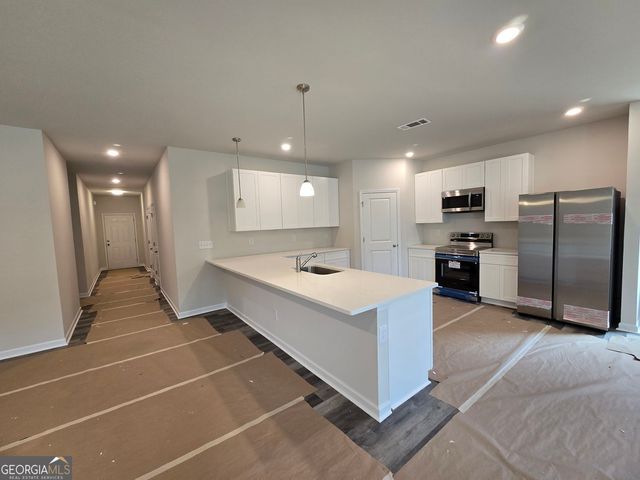 229 Swan Lake Road, Stockbridge, GA 30281