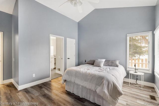 132 Florence Street, Lake Orion, MI 48362