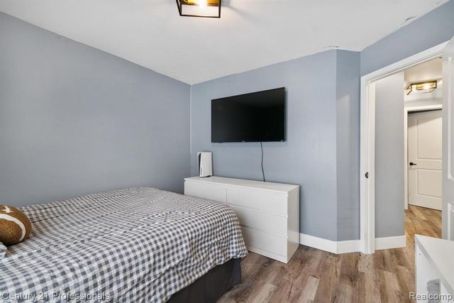 132 Florence Street, Lake Orion, MI 48362