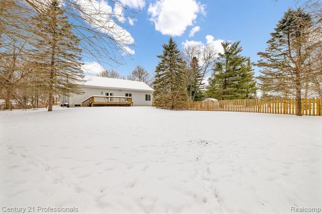 132 Florence Street, Lake Orion, MI 48362