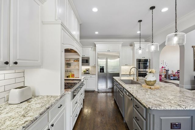 3812 Shady Creek Court, Frisco, TX 75033
