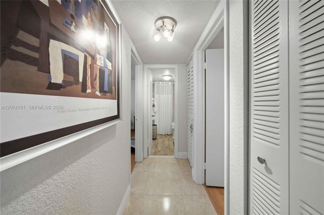 441 SE 3rd Street 207, Dania Beach, FL 33004