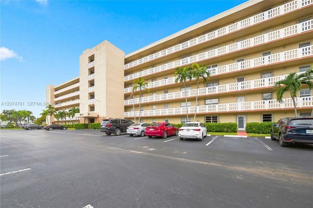 441 SE 3rd Street 207, Dania Beach, FL 33004