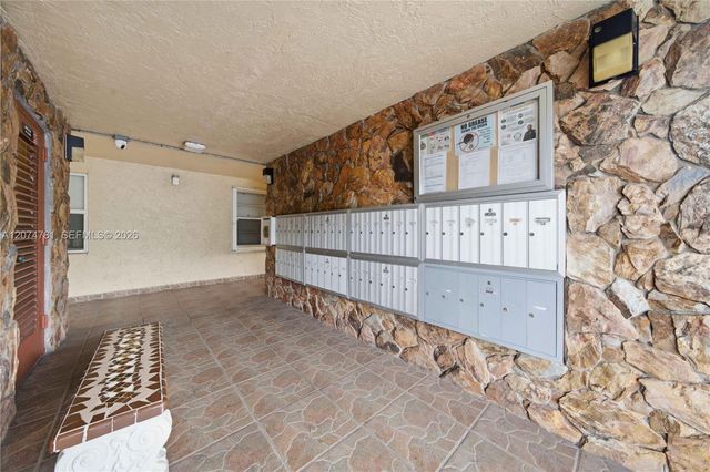 441 SE 3rd Street 207, Dania Beach, FL 33004