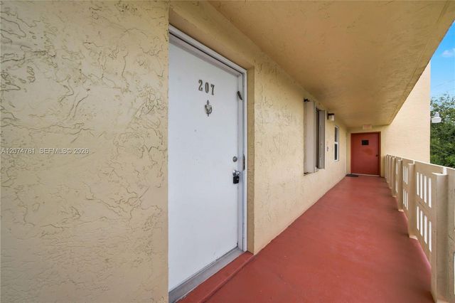 441 SE 3rd Street 207, Dania Beach, FL 33004