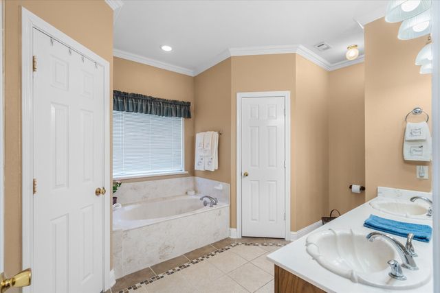 201 Vz County Road 4136, Canton, TX 75103