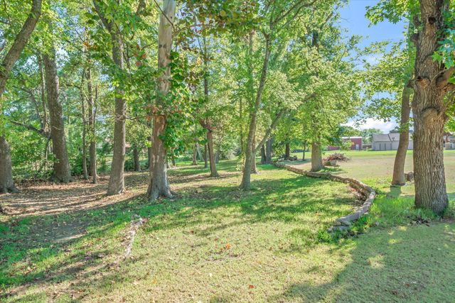 201 Vz County Road 4136, Canton, TX 75103