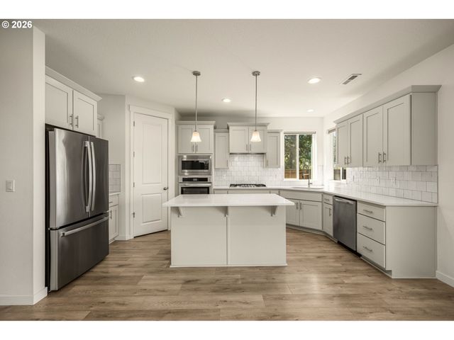 17459 Sw KALAPUYA Ln, Sherwood, OR 97140