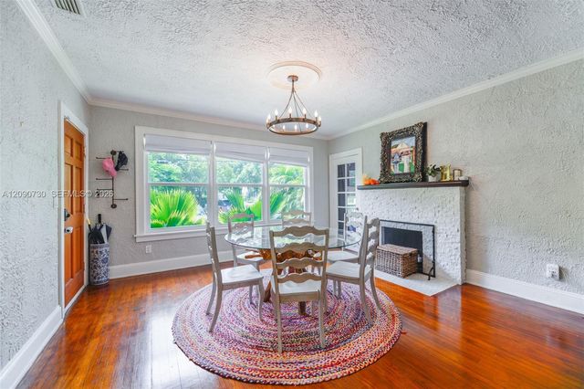 229 SW 19th Road ., Miami, FL 33129