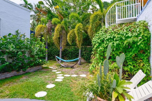 229 SW 19th Road ., Miami, FL 33129