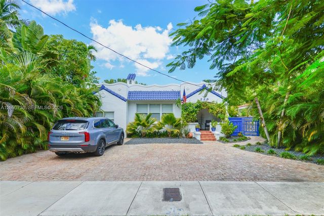 229 SW 19th Road ., Miami, FL 33129