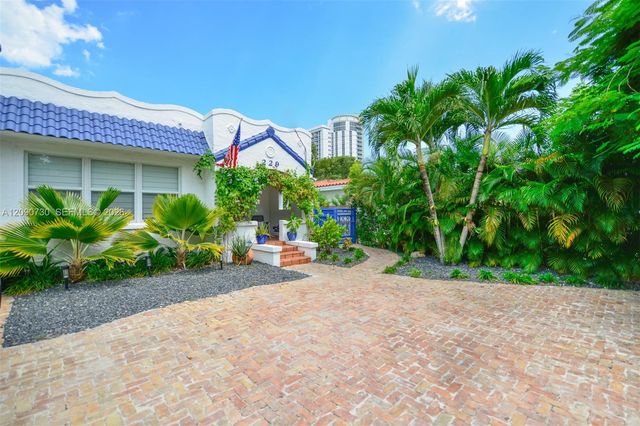 229 SW 19th Road ., Miami, FL 33129
