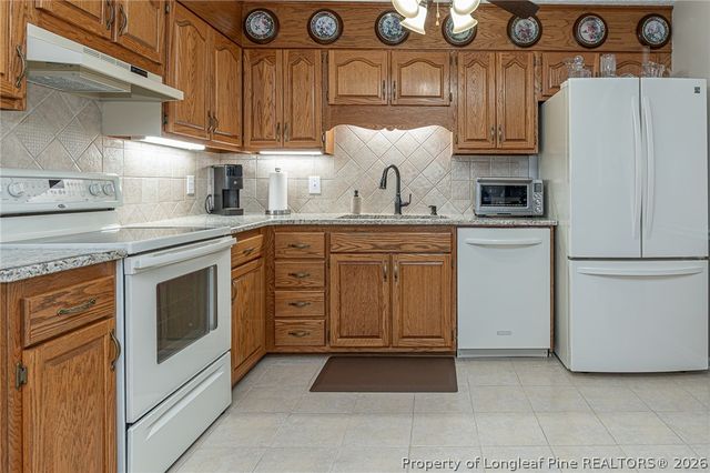 2704 Frankfort Circle, Fayetteville, NC 28303