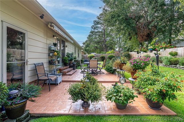 2704 Frankfort Circle, Fayetteville, NC 28303