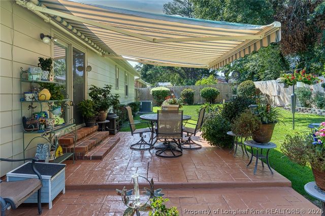 2704 Frankfort Circle, Fayetteville, NC 28303