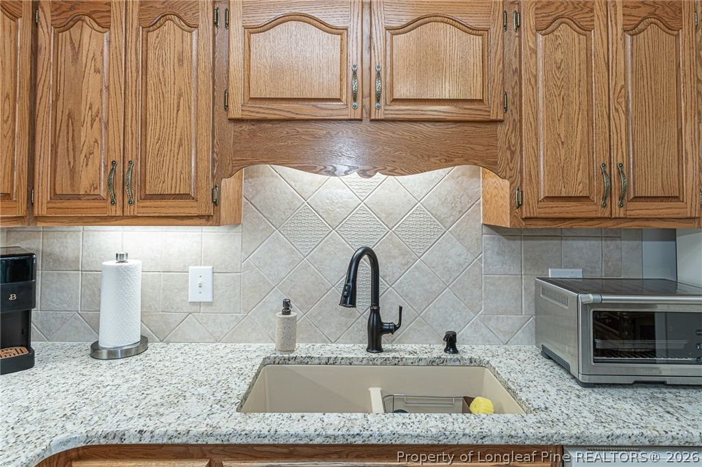 2704 Frankfort Circle, Fayetteville, NC 28303 — photo 12