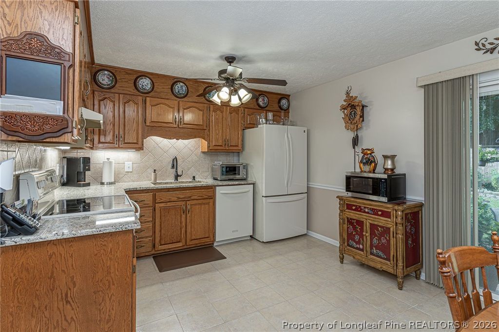 2704 Frankfort Circle, Fayetteville, NC 28303 — photo 14