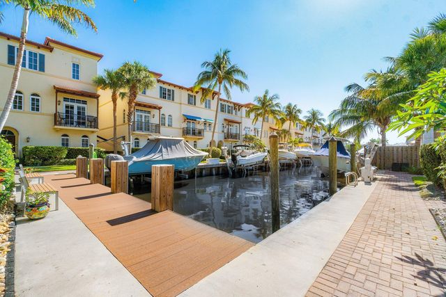 3281 Estancia Lane, Boynton Beach, FL 33435