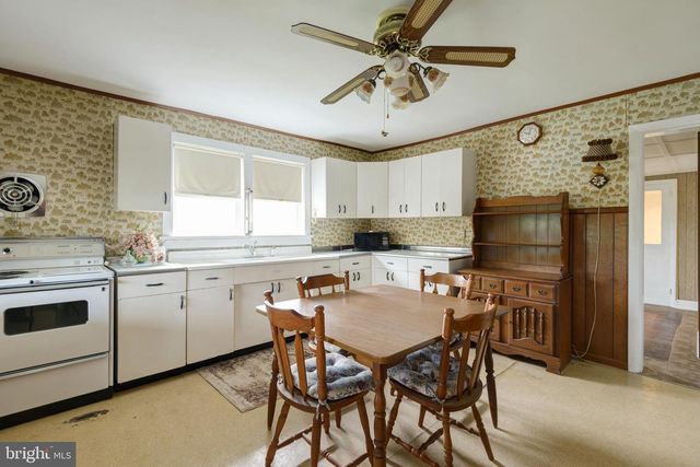 808 W BALTIMORE PIKE, West Grove, PA 19390