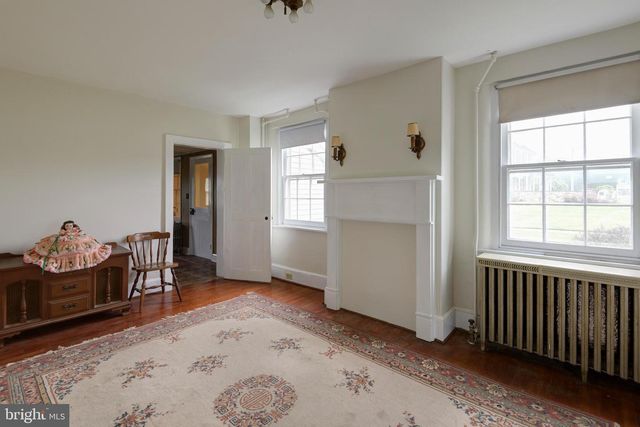 808 W BALTIMORE PIKE, West Grove, PA 19390