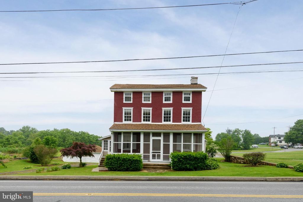 808 W BALTIMORE PIKE, West Grove, PA 19390