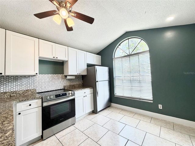 10227 COMFORT CIRCLE, Orlando, FL 32825