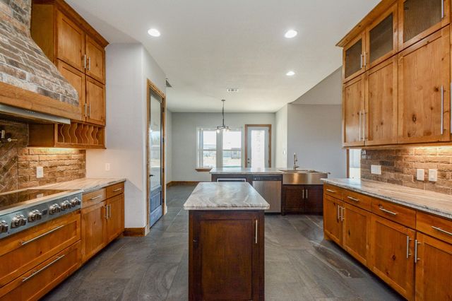 16173 Oaklawn Drive, Splendora, TX 77372