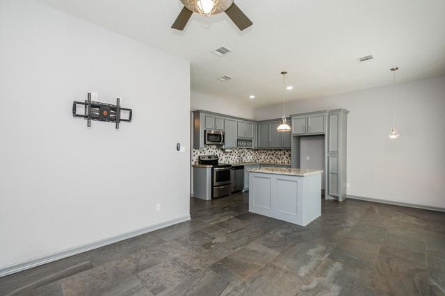 16173 Oaklawn Drive, Splendora, TX 77372