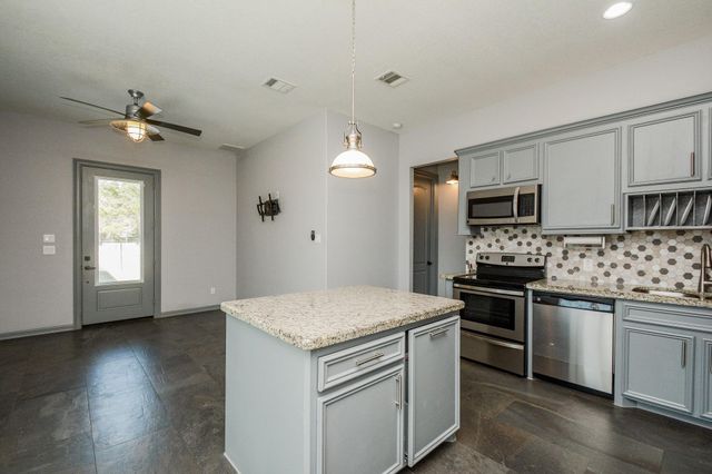 16173 Oaklawn Drive, Splendora, TX 77372