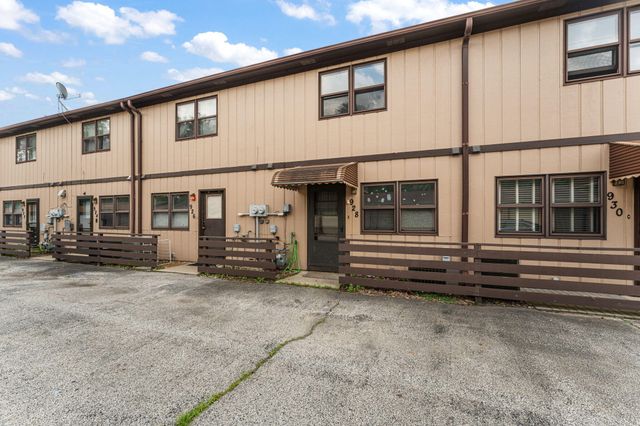 928 Jordan Circle, Schererville, IN 46375