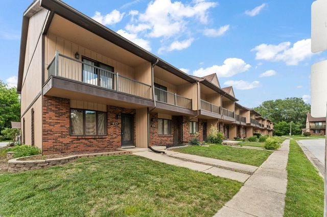 928 Jordan Circle, Schererville, IN 46375