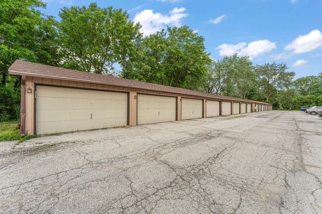 928 Jordan Circle, Schererville, IN 46375