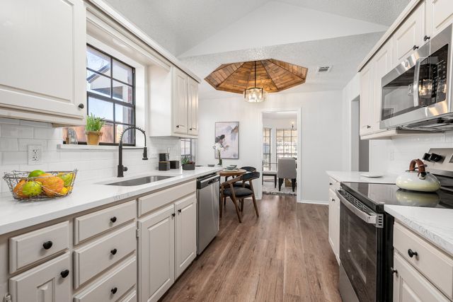 1888 Tree Crest Drive, Lewisville, TX 75077