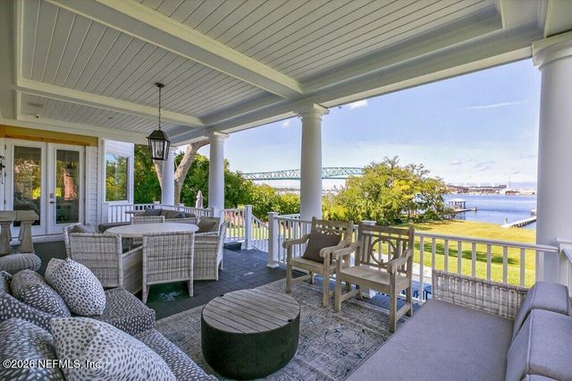 4626 RIVER POINT Road W, Jacksonville, FL 32207