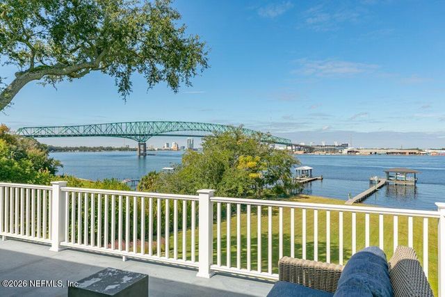 4626 RIVER POINT Road W, Jacksonville, FL 32207